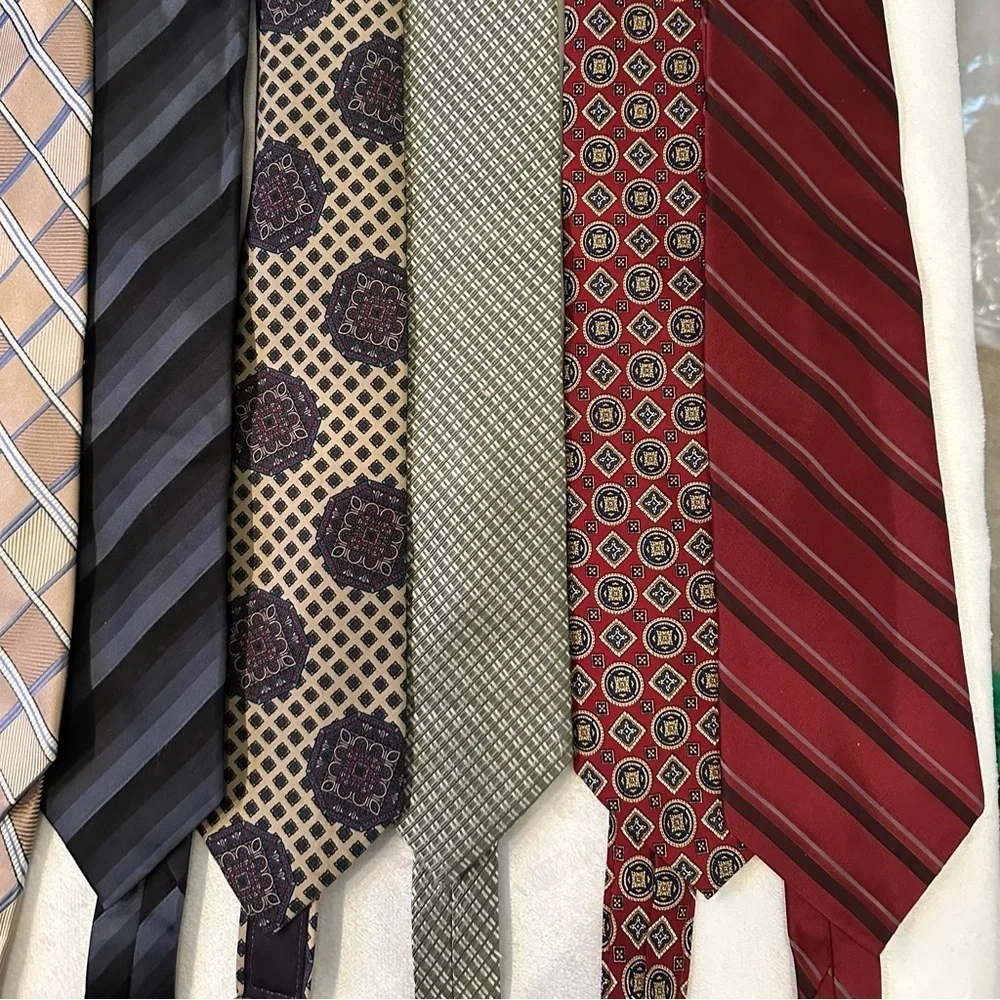 Mixed Lot of 12 Men’s Neck Ties Dept store brands Reaction, Van Heusen, Apt 9,